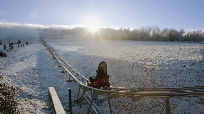 Obří sud Javorník: Ani evropské dotace nepomohly ekonomice skiareálu na Liberecku.