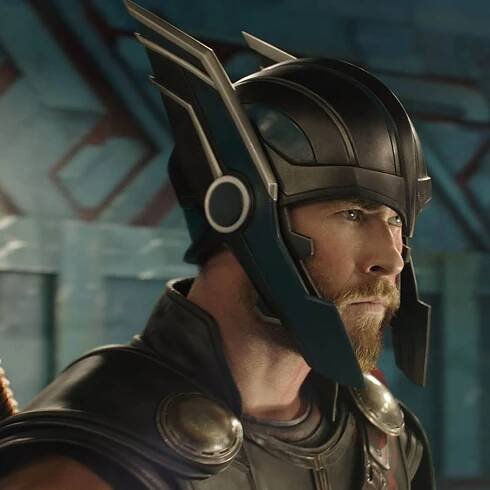 Thor: Ragnarok review - a glorious carnival of nonsense