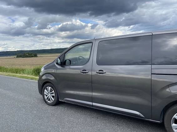 Peugeot e-Traveller