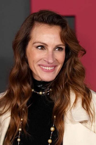 Julia Roberts at arrivals, LEAVE THE WORLD BEHIND Premiere, The Paris Theater, New York, NY, United States, December 4, 2023. (Photo by: Kristin Callahan/Everett Collection)