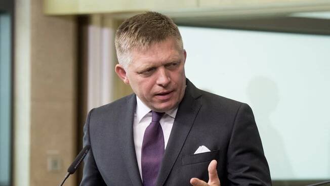 Smeru hrozí vylúčenie, Európski socialisti majú problém s rétorikou Fica