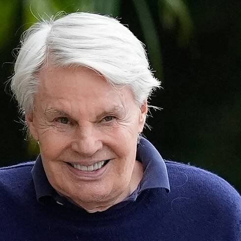 Ex-Abercrombie CEO has dementia and is unfit to face sex-trafficking trial, lawyers say