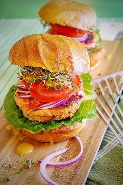 Wild Alaskan Sockeye Salmon Burgers