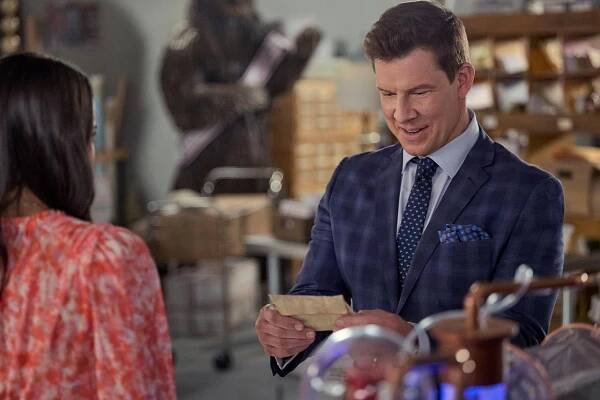 Eric Mabius Teases Signed Sealed Delivered Marriage Brings New Rules 562