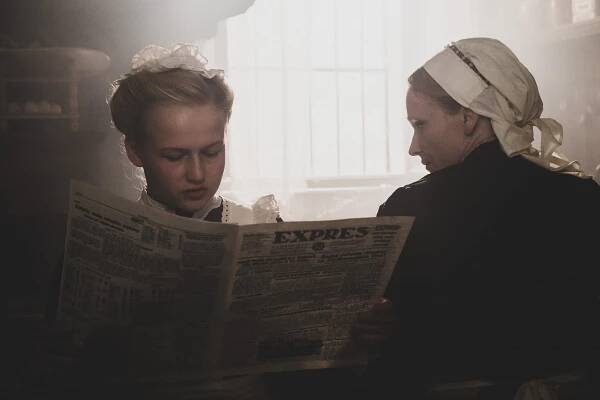 Dana Droppová, Aňa Geislerová - Služka - Z filmu