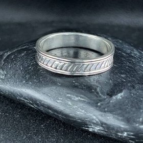 Prsten stříbrný - Kruh drážky šikmé 2
