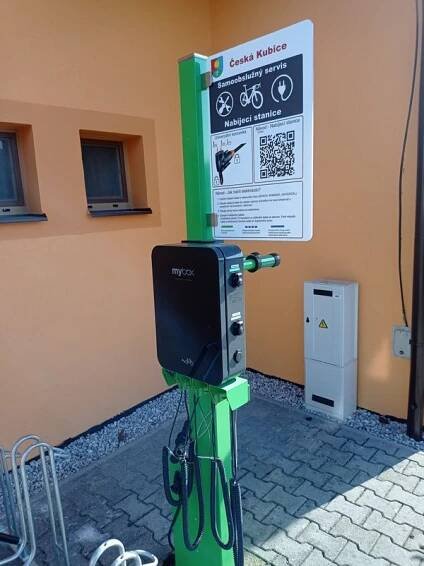 Nabíjecí stanice pro elektrokola foto 3