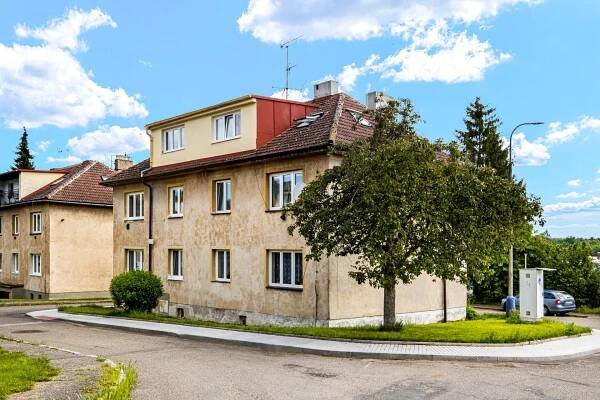 prodej bytu 2+1 Benešov, Ladova ulice 1187