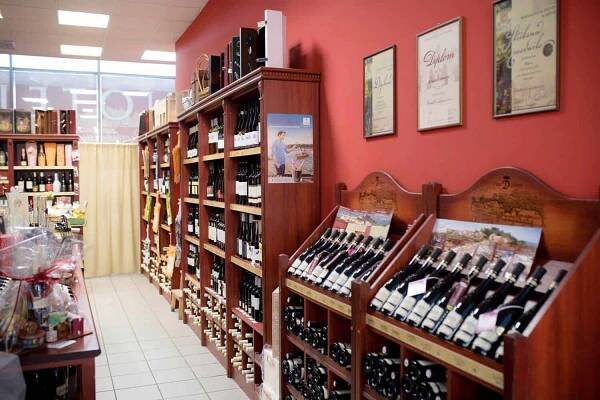 Vinotéka Staré Město - Albert - Vinařství U Kapličky