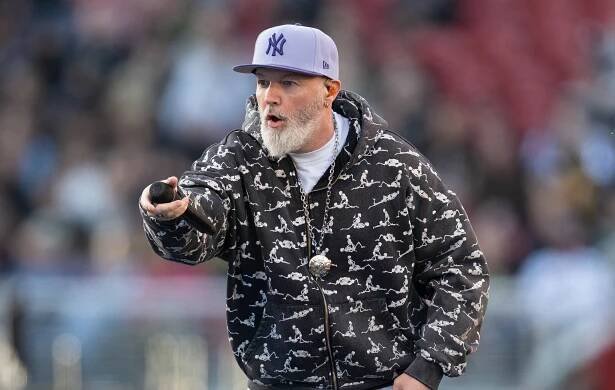 'Break Stuff': Watch Fred Durst angrily swat down drone at Limp Bizkit's Turkey show