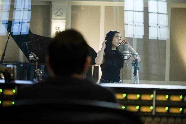 A Million Little Things - The Lunch - Z filmu - Anna Akana