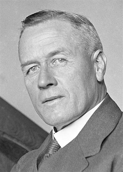 John Latham (judge) - Wikipedia