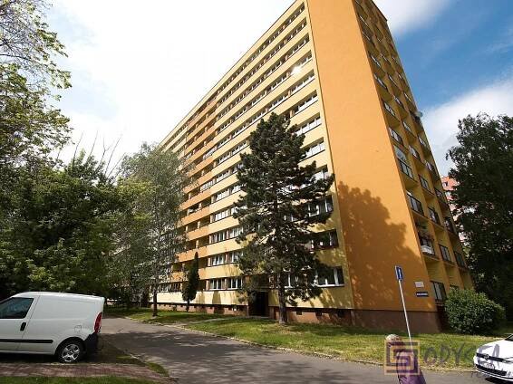 Byt 3+1 s lodžií a šatnou, Ostrava-Poruba, Bulharská