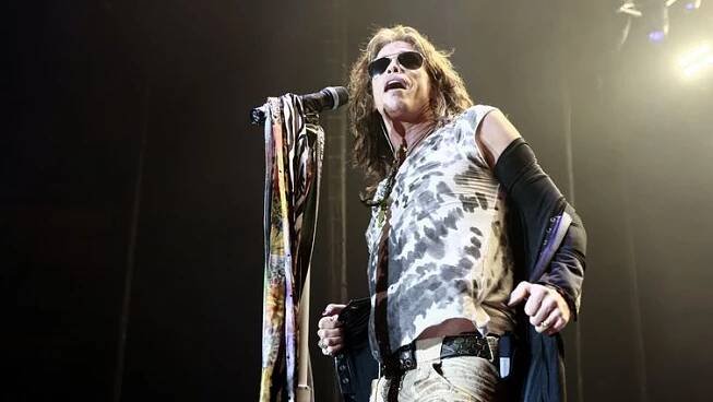 Se Stevenem Tylerem je to vážnější. Aerosmith ruší všechny letošní koncerty - Novinky