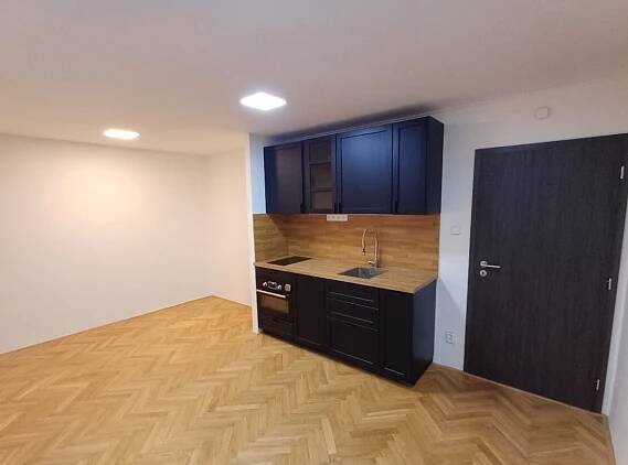 Pronájem Garsoniéry - Košíře, Praha • bez RK • bez provize