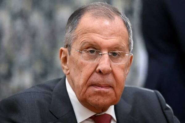 Russian Foreign Minister Sergei Lavrov and Kuwaiti Foreign Minister Abdullah Ali Al-Yahya meet in Moscow