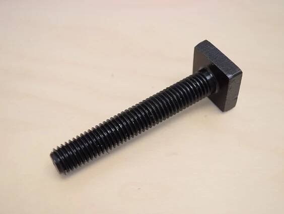 Upínací šroub M16x68 do T drážky, ČSN 021124, bez černění