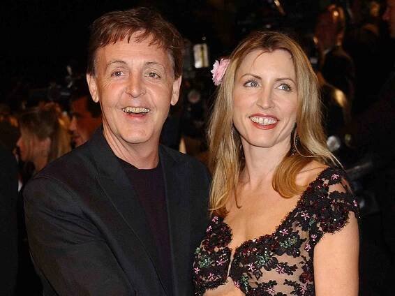 Paul McCartney & Heather Mills during 2002 Vanity Fair Oscar Party Hosted by Graydon Carter