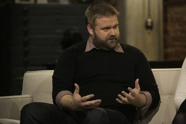Talking Dead, Robert Kirkman, Too Far Gone, Season 3, Ep. #8, 12/1/2013, ©AMC