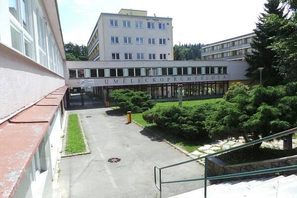 Akademie Světlá nad Sázavou, střední škola a vyšší odborná škola - domov mládeže foto 1
