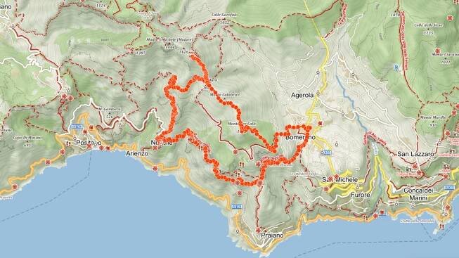 Stezka bohů (Sentiero Degli Dei) na poloostrově Sorento (Amalfi Coast) s výstupem na horu Monte Catello