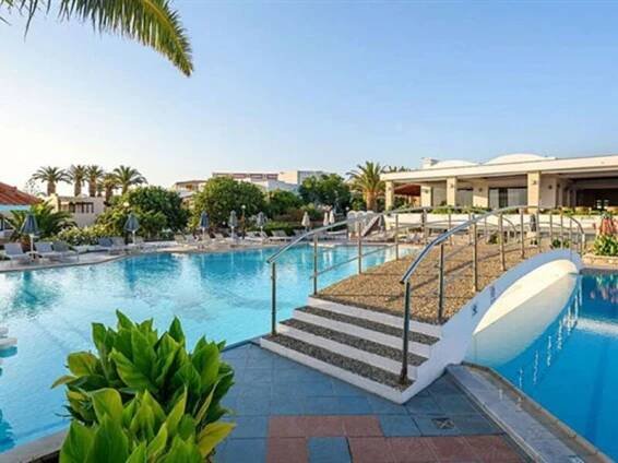 Aks Annabelle Beach Resort