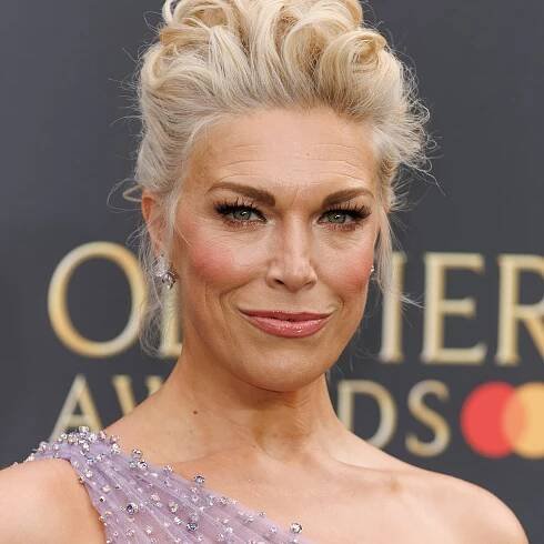 Hannah Waddingham Had the Perfect Response to Sexism on the Red Carpet