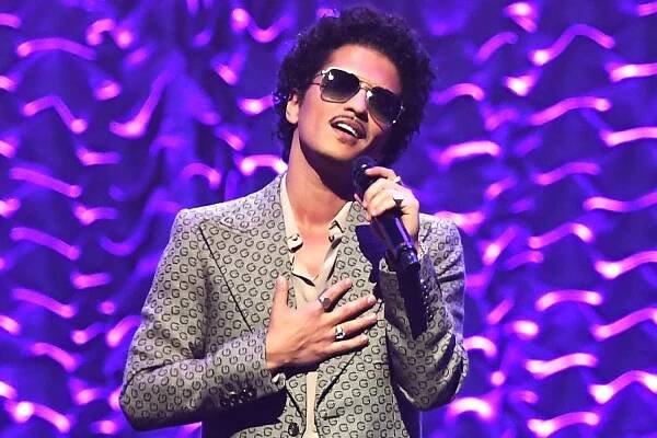 Bruno Mars Jokes He'll 'Be Out of Debt in No Time' While Sharing 150 Million Streaming Milestone amid Gambling Chatter