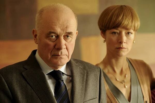 Der Fall Jakob von Metzler - Z filmu - Hanns Zischler, Jenny Schily