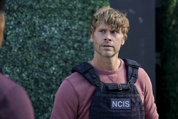 Námořní vyšetřovací služba L. A. - Sbohem, armádo (S14E13) (2023)