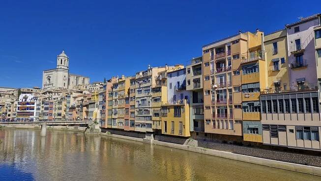 Girona: Má své mouchy, ale místní je právem milují. Přímý let z Ostravy od 1 570 Kč + 4denní itinerář - Pelipecky