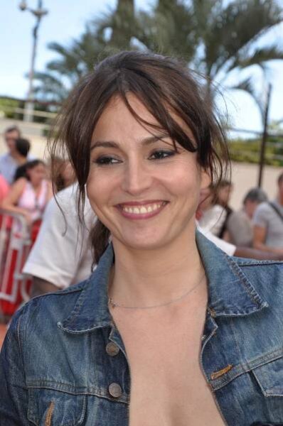 File:Anne Charrier - Monte-Carlo Television Festival.jpg - Wikimedia Commons