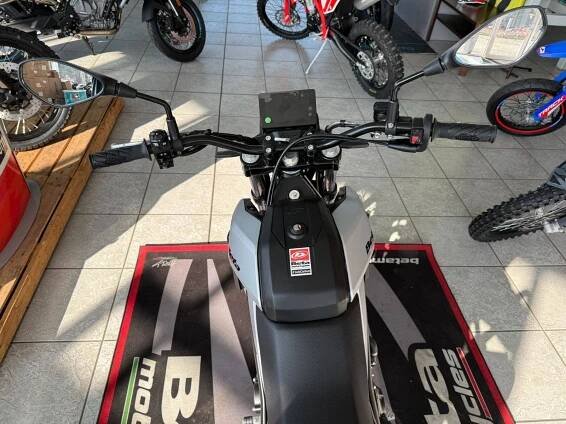 Beta ALP X - skladem HELMA (NOVÁ, 2025), 159.900 Kč
