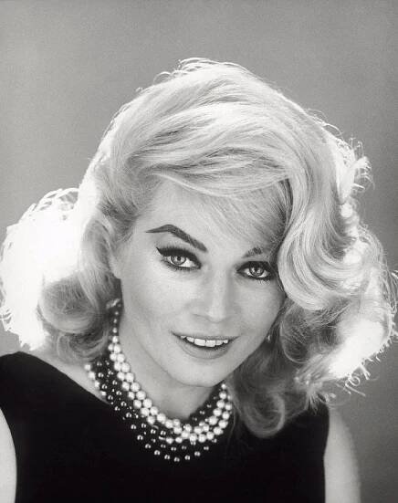 Foto k tématu Anita Ekberg – stránka 8