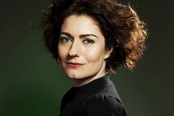 Anna Chancellor - Helen Maybanks