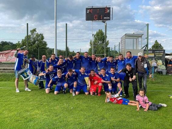Kolo před koncem sezony slaví béčko Čkyně titul v okresním přeboru mužů.