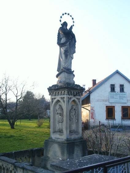 Soubor:Holin socha P Marie.jpg – Wikipedie