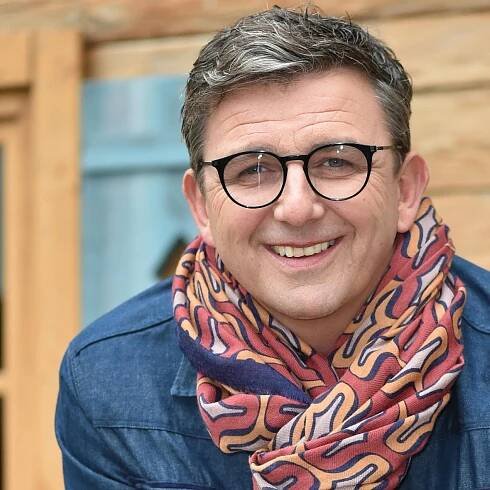 Hans Sigl: Kinder, Ehefrau & Co. - Alle Infos über den "Bergdoktor"-Star