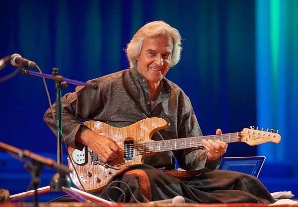 John McLaughlin: „iRig Acoustic Stage mě doslova ohromil“ | DISK Magazín