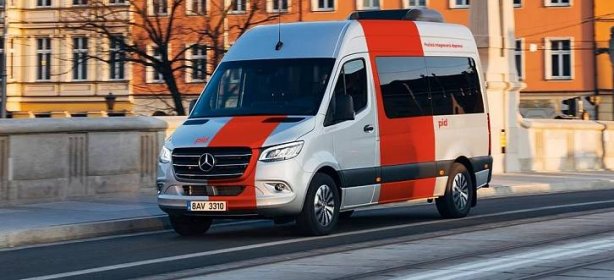 Autobusy na zavolání. Středočeský kraj začne testovat veřejnou dopravu na poptávku