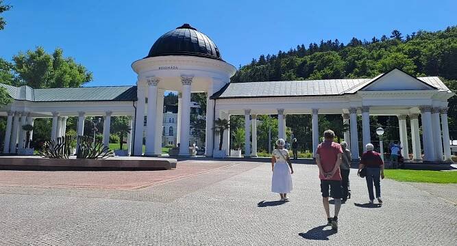 VÝLET DO MARIÁNSKÝCH LÁZNÍ | Alzheimer Home
