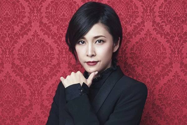 Yuko Takeuchi in 'Miss Sherlock'