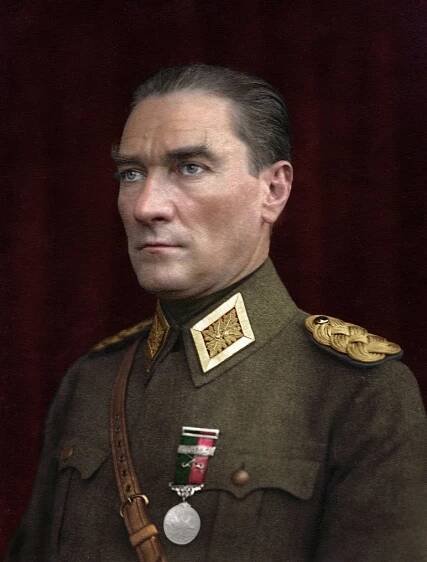 Atatürk, Mustafa Kemal : Turecko (TUR)