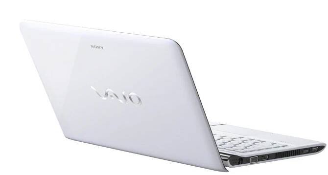 Sony VAIO E11 bílý