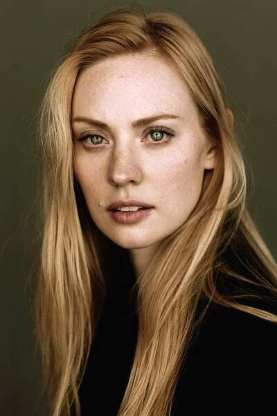 Deborah Ann Woll herečka
