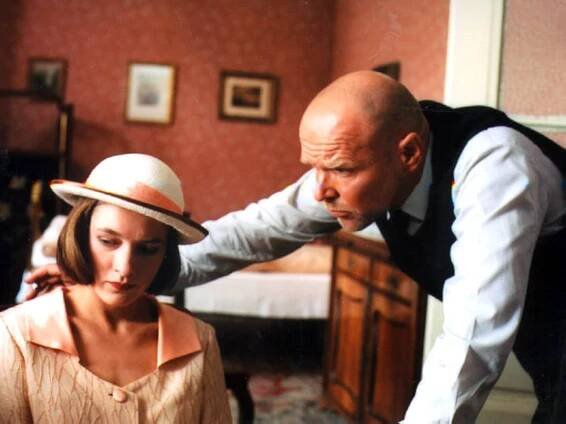 Marek Vasut and Olga Krasko in Četnické humoresky (1997)