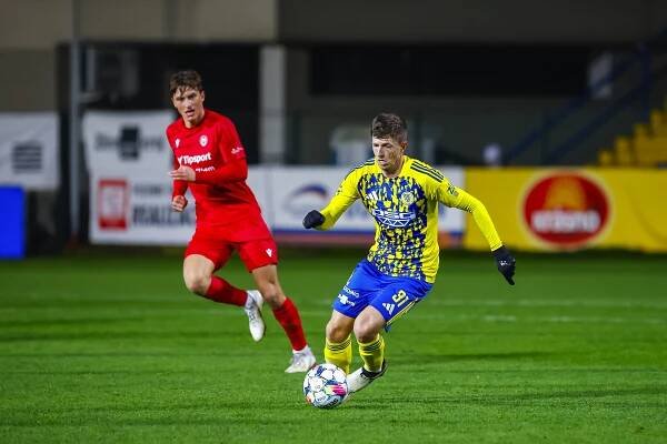 Zlínský bojovník i kadeřník. Bartošák se chystá na Boleslav i na klienty
