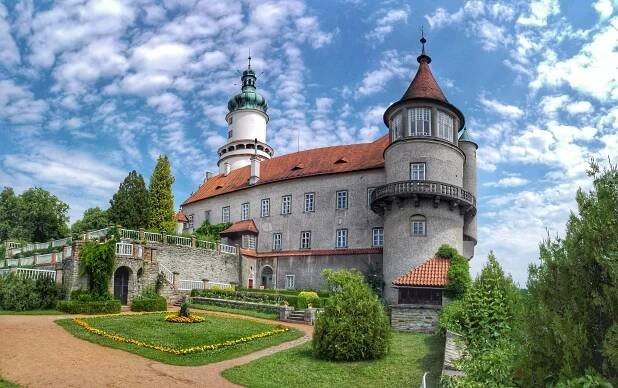 Vydejte se do tajemného sklepení na zámku Nové Město nad Metují
