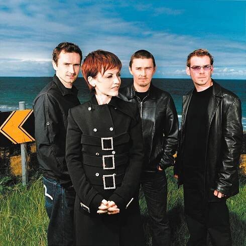 Obrazem: Tak šel čas s Dolores O'Riordan, hlasem i duší kapely The Cranberries
