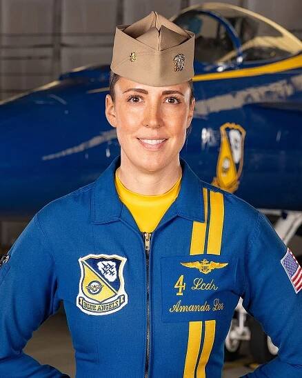 Amanda Lee (pilot) - Wikipedia